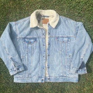 LEVI’S PREMIUM Dad Trucker Sherpa Jacket